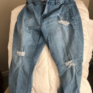Chico’s girlfriend ankle jeans